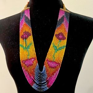 Gorgeous BRAND NEW gemstone necklace.